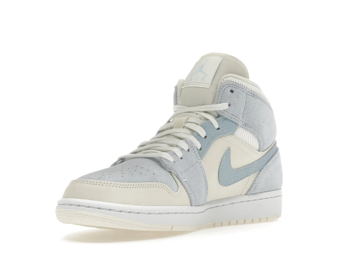 Vue 14 de Jordan 1 Mid Mixed Textures Blue