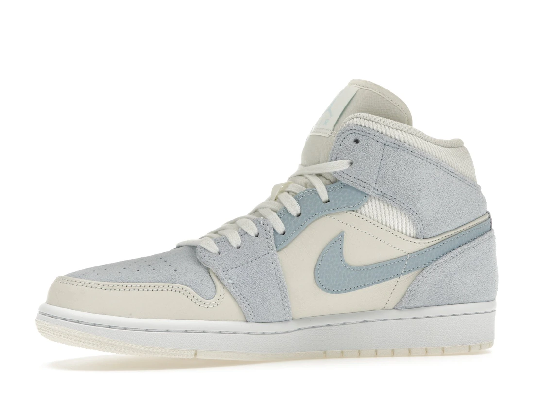Vue 17 de Jordan 1 Mid Mixed Textures Blue