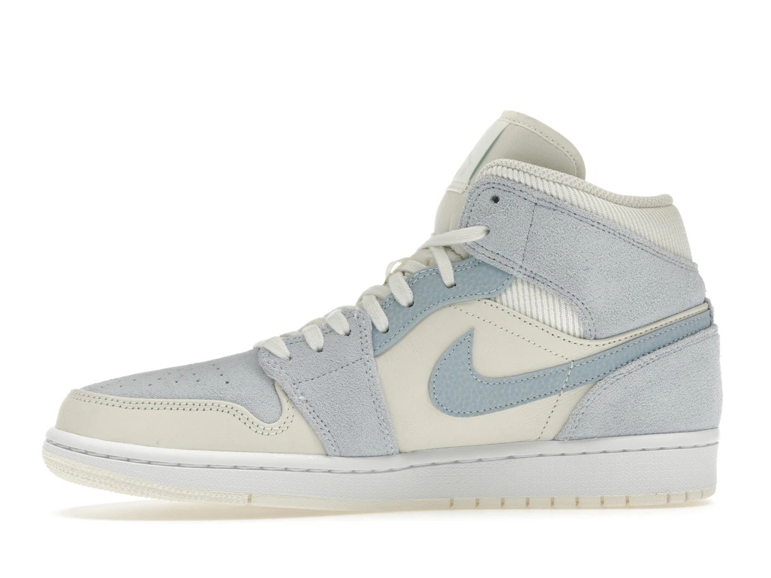 Vue 18 de Jordan 1 Mid Mixed Textures Blue