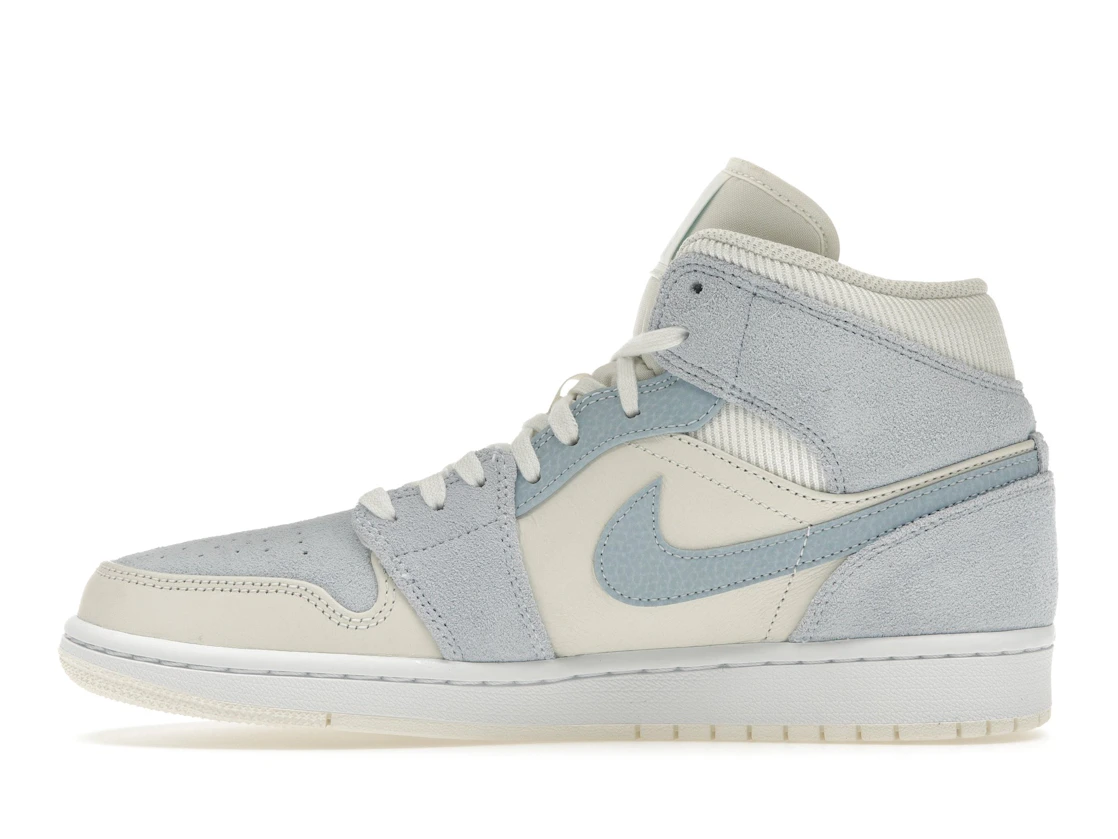 Vue 19 de Jordan 1 Mid Mixed Textures Blue