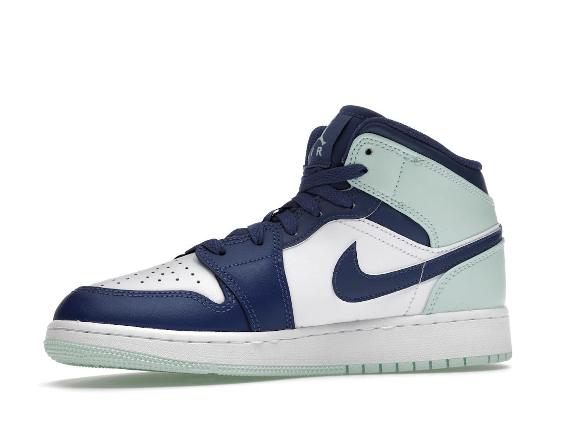 Vue 17 de Jordan 1 Mid Mystic Navy Mint Foam (GS)