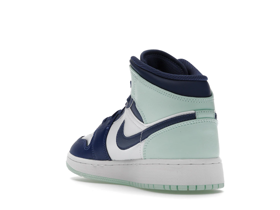 Vue 25 de Jordan 1 Mid Mystic Navy Mint Foam (GS)