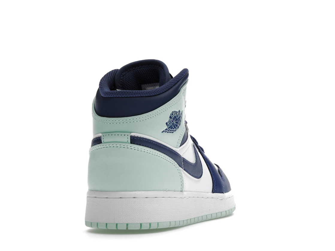 Vue 30 de Jordan 1 Mid Mystic Navy Mint Foam (GS)