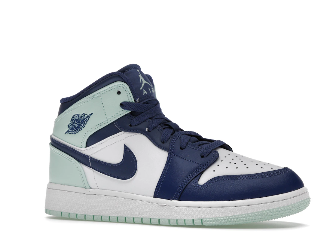 Vue 4 de Jordan 1 Mid Mystic Navy Mint Foam (GS)