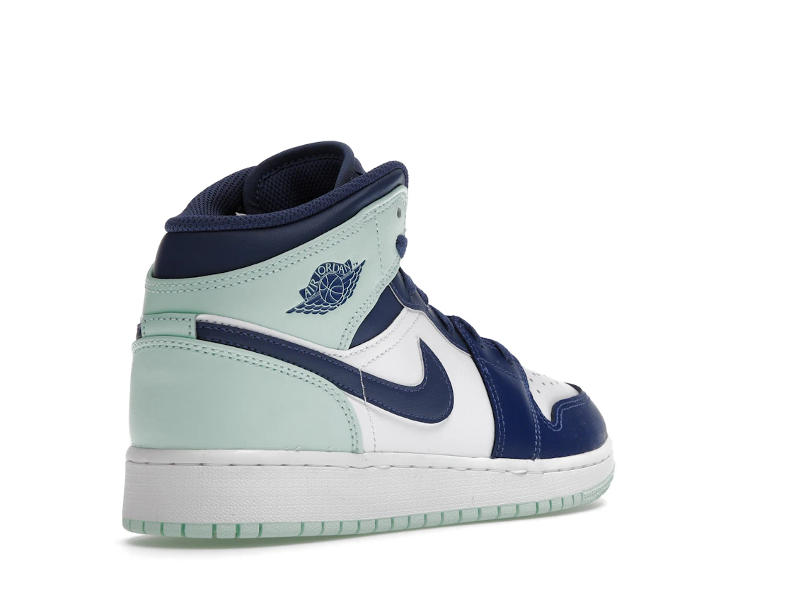 Vue 32 de Jordan 1 Mid Mystic Navy Mint Foam (GS)
