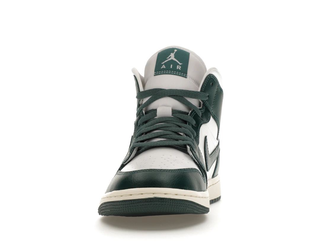 Vue 11 de Jordan 1 Mid Oxidised Green 