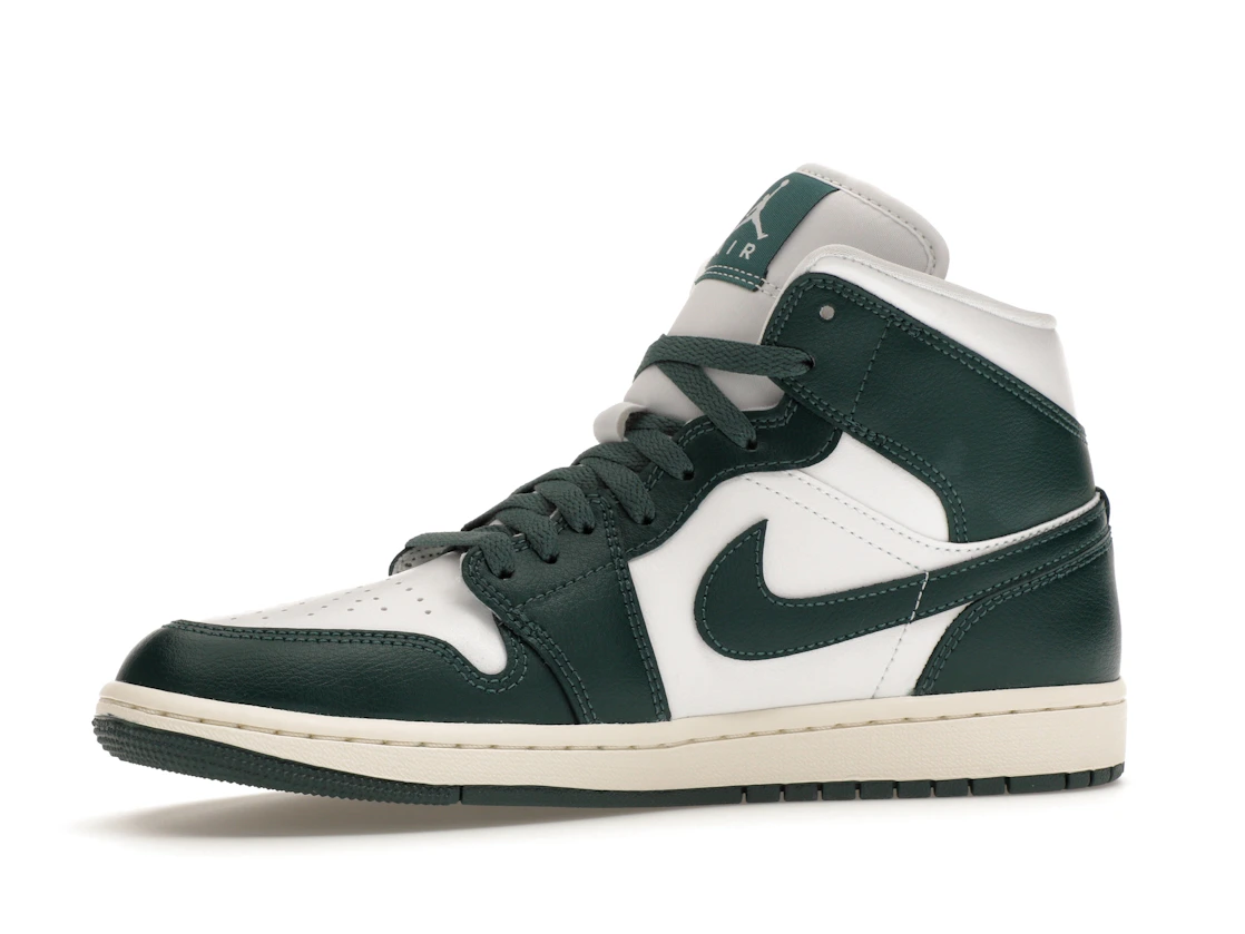 Vue 17 de Jordan 1 Mid Oxidised Green 