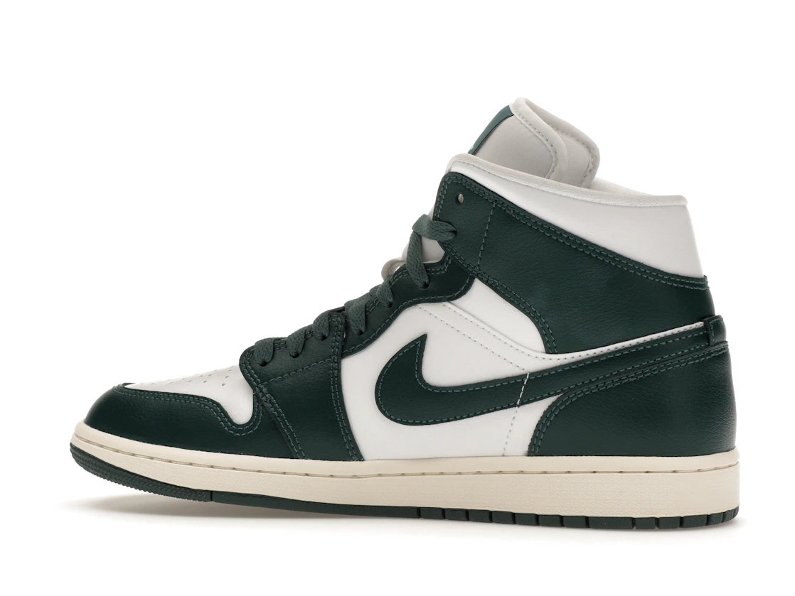 Vue 21 de Jordan 1 Mid Oxidised Green 