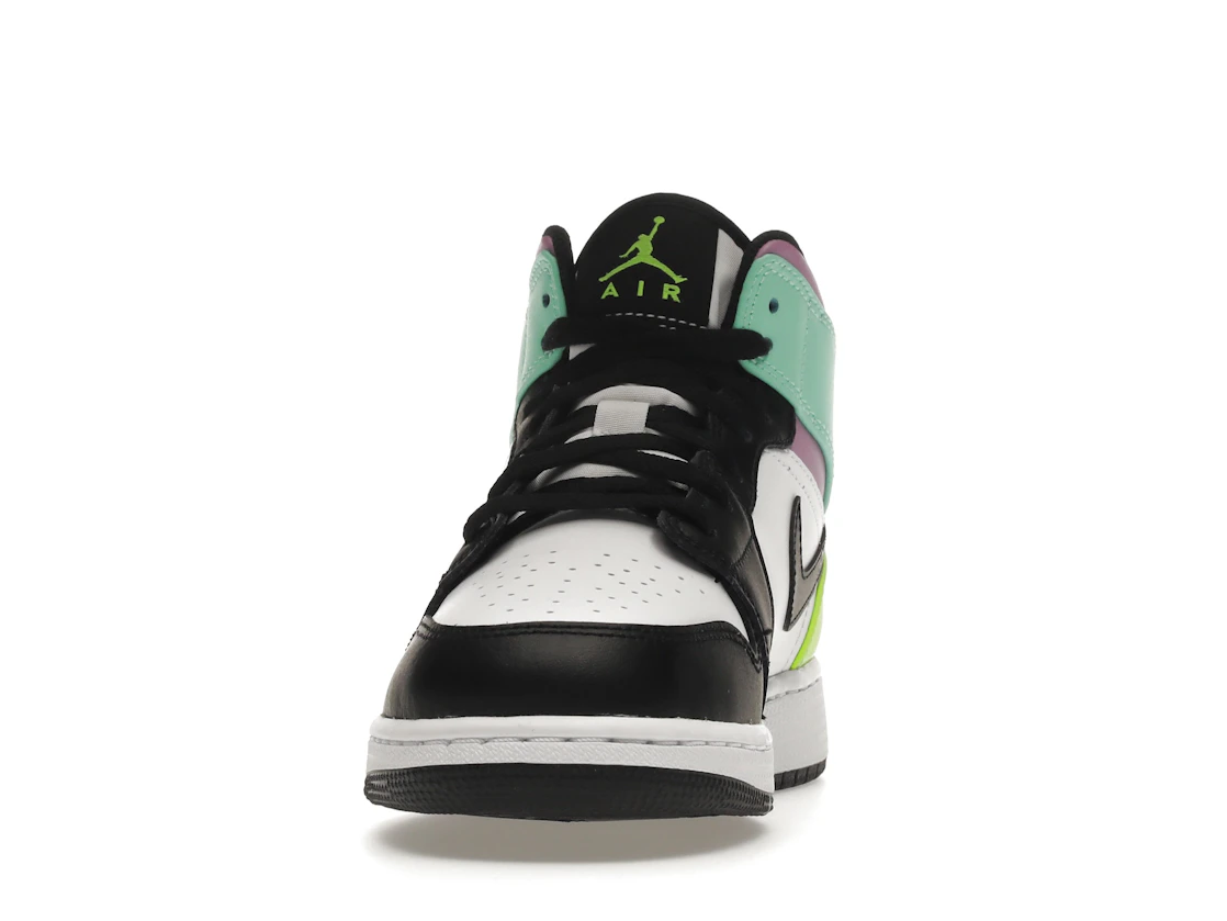 Vue 11 de Jordan 1 Mid Pastel Black Toe (GS)