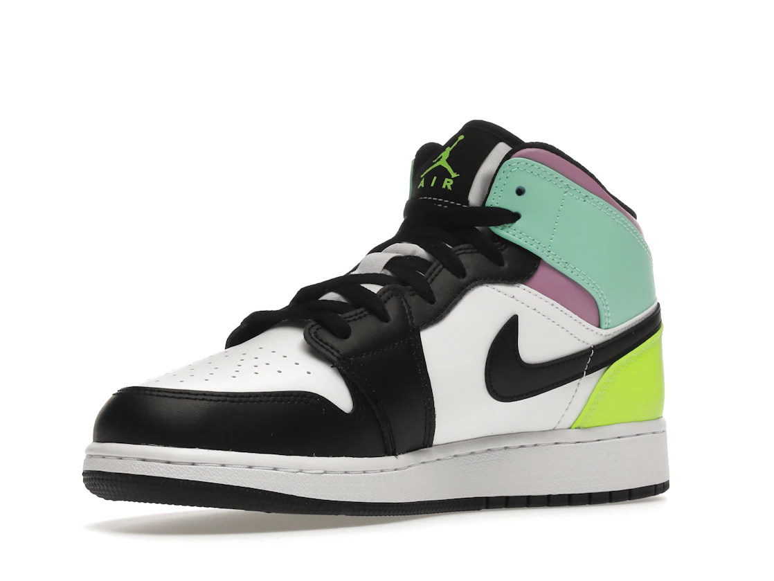 Vue 15 de Jordan 1 Mid Pastel Black Toe (GS)