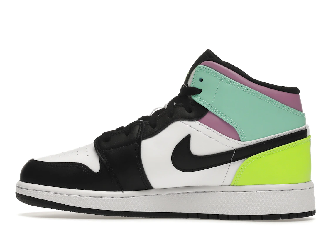 Vue 20 de Jordan 1 Mid Pastel Black Toe (GS)