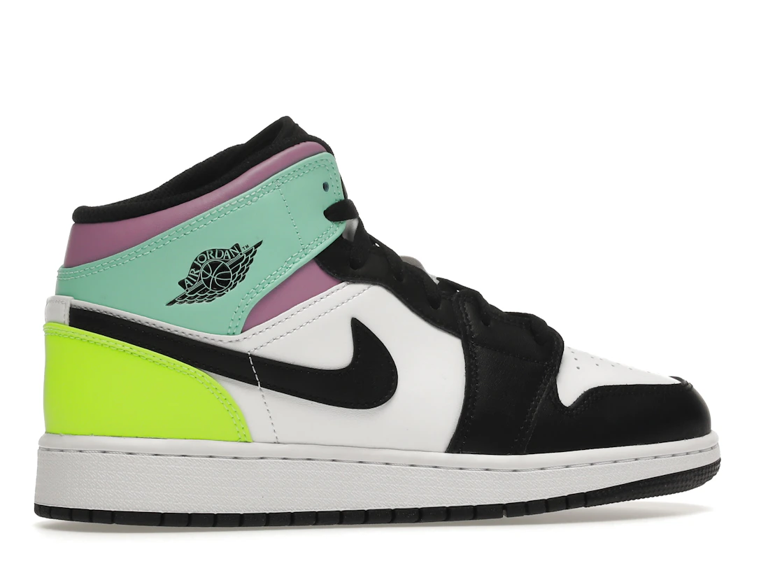 Vue 35 de Jordan 1 Mid Pastel Black Toe (GS)