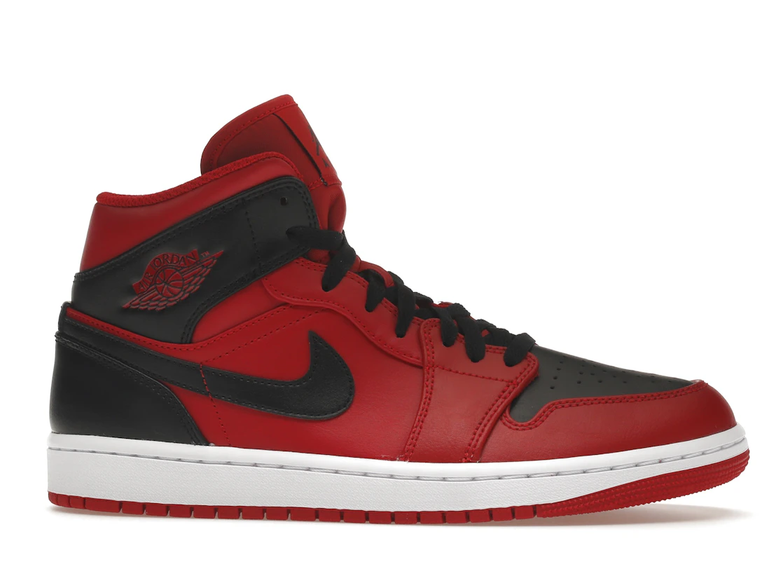 Vue 2 de Jordan 1 Mid Reverse Bred (2021)