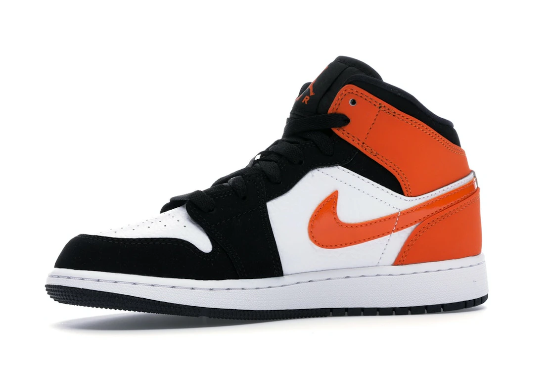 Vue 17 de Jordan 1 Mid Shattered Backboard (GS)