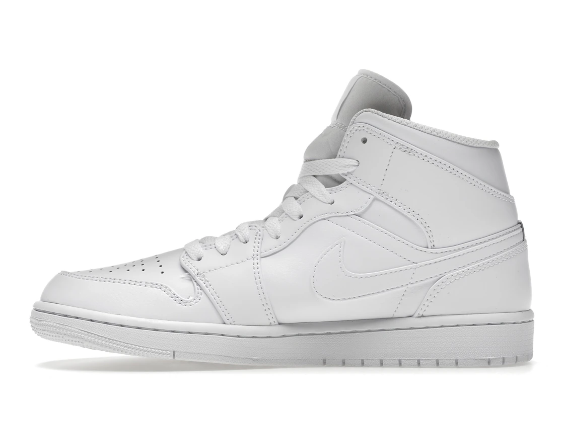 Vue 19 de Jordan 1 Mid Triple White