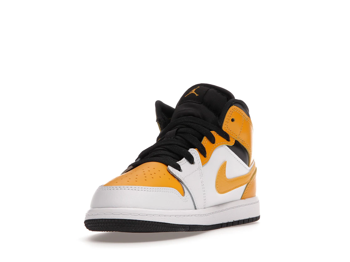 Vue 13 de Jordan 1 Mid University Gold (PS)