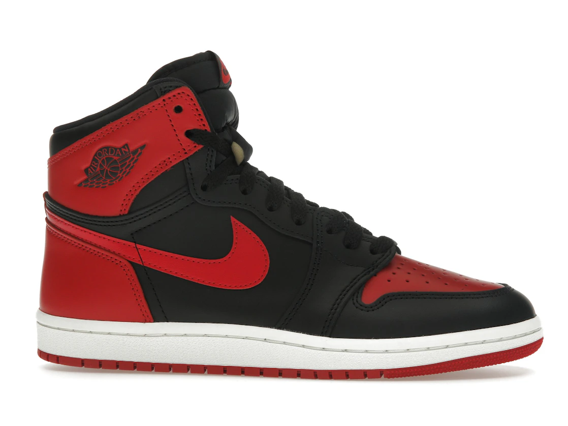 Vue 2 de Jordan 1 Retro High '85 OG Bred (2025)
