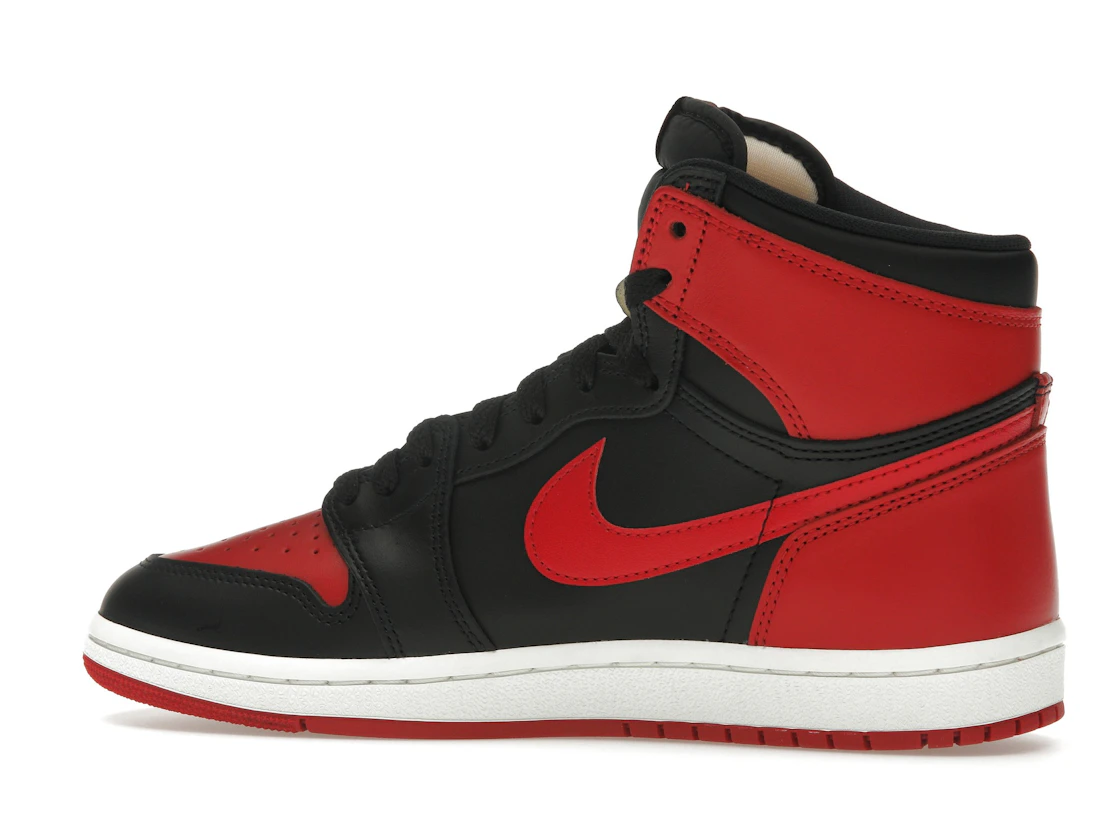 Vue 21 de Jordan 1 Retro High '85 OG Bred (2025)