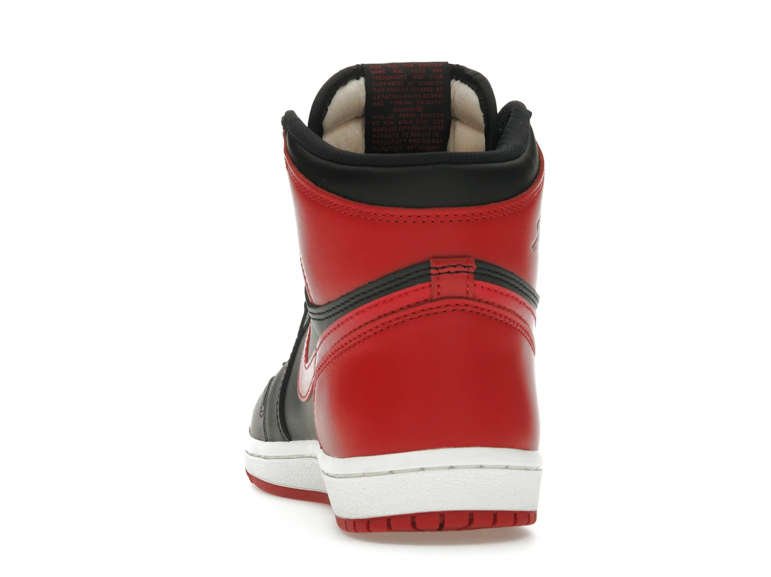 Vue 27 de Jordan 1 Retro High '85 OG Bred (2025)