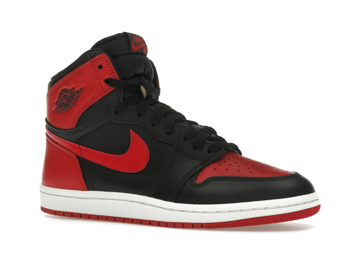 Vue 4 de Jordan 1 Retro High '85 OG Bred (2025)