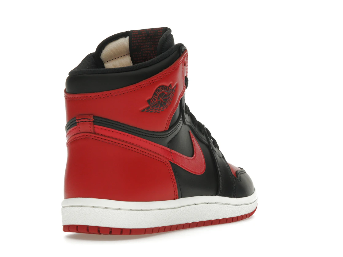 Vue 31 de Jordan 1 Retro High '85 OG Bred (2025)