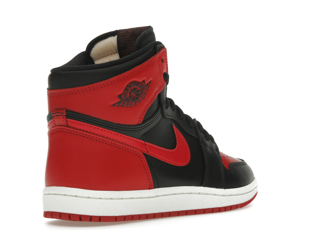 Vue 32 de Jordan 1 Retro High '85 OG Bred (2025)