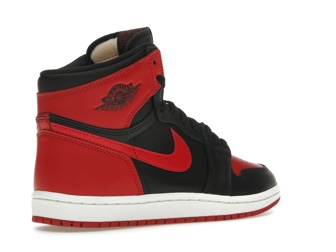 Vue 33 de Jordan 1 Retro High '85 OG Bred (2025)