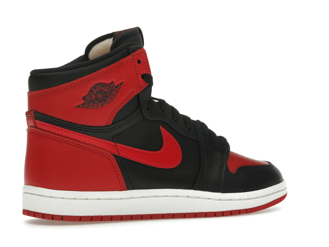 Vue 34 de Jordan 1 Retro High '85 OG Bred (2025)