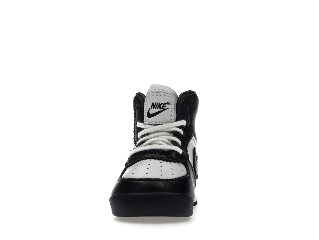 Vue 11 de Jordan 1 Retro High '85 Black White (2023) (TD)