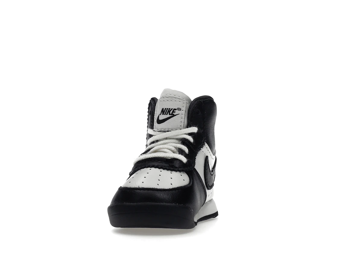 Vue 12 de Jordan 1 Retro High '85 Black White (2023) (TD)