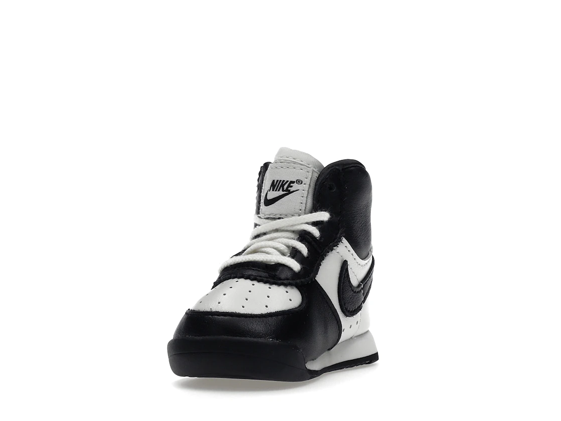 Vue 13 de Jordan 1 Retro High '85 Black White (2023) (TD)