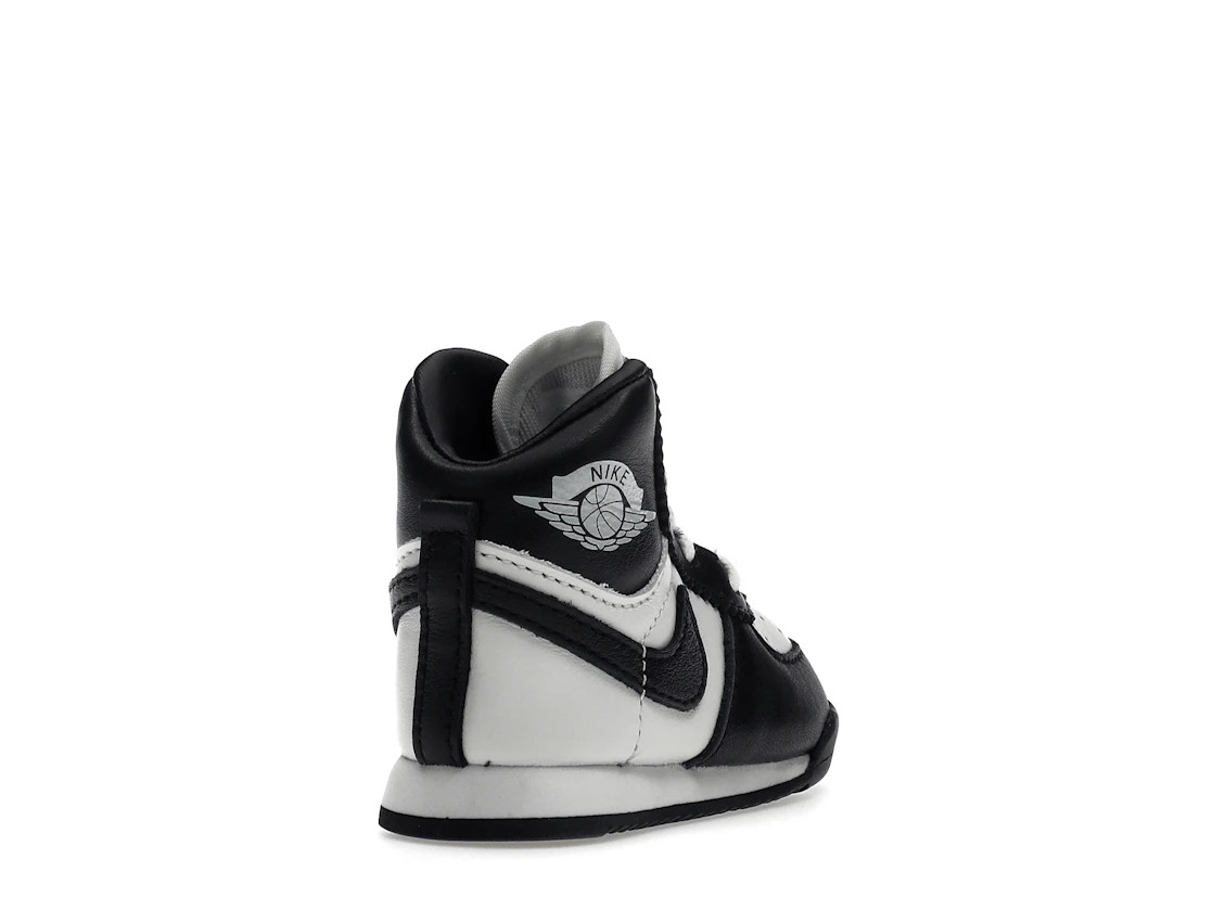 Vue 31 de Jordan 1 Retro High '85 Black White (2023) (TD)