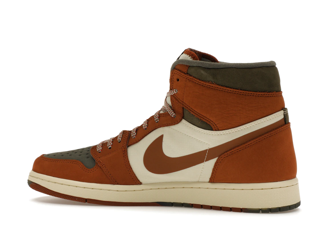 Vue 21 de Jordan 1 Retro High Element Gore-Tex Legend Coffee