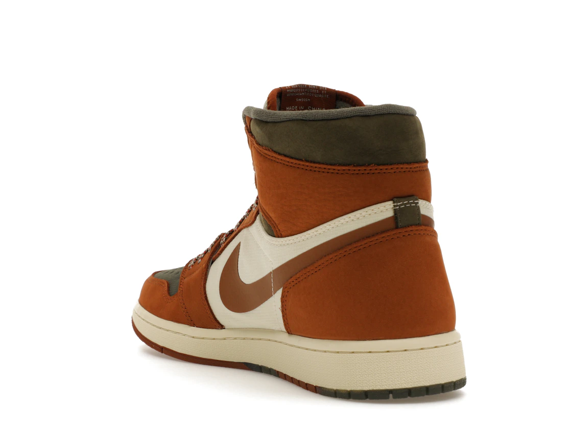 Vue 25 de Jordan 1 Retro High Element Gore-Tex Legend Coffee