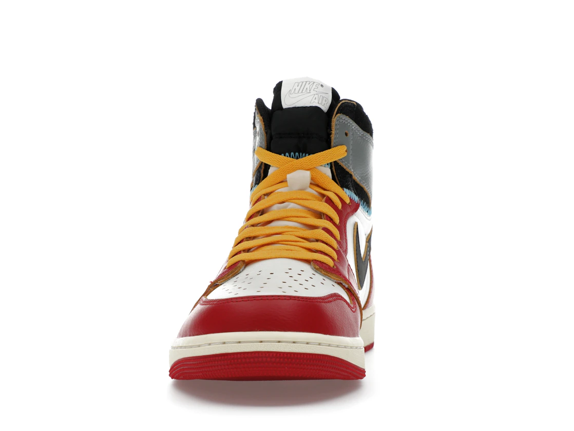 Vue 11 de Jordan 1 Retro High OG SP Union LA Chicago Shadow