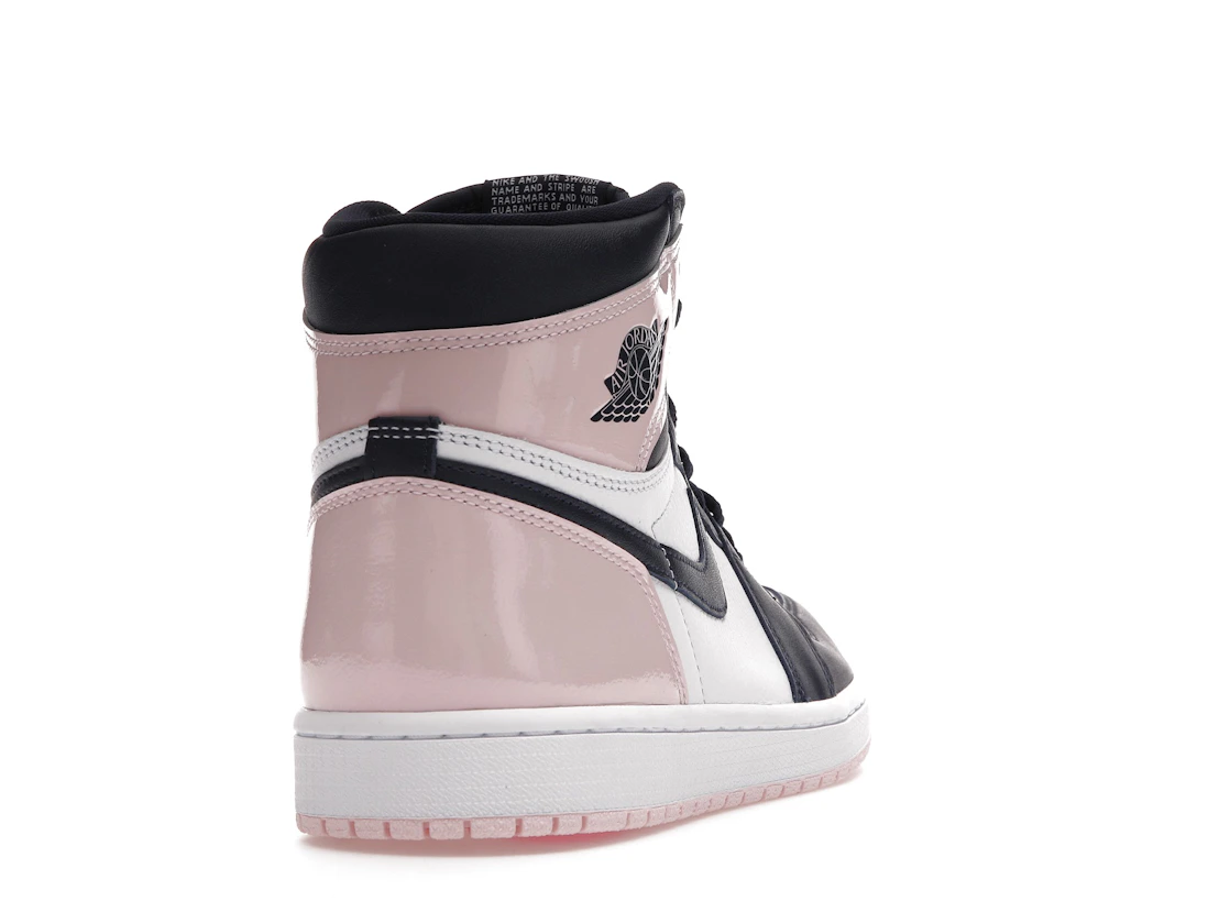 Vue 30 de Jordan 1 Retro High OG Atmosphere 