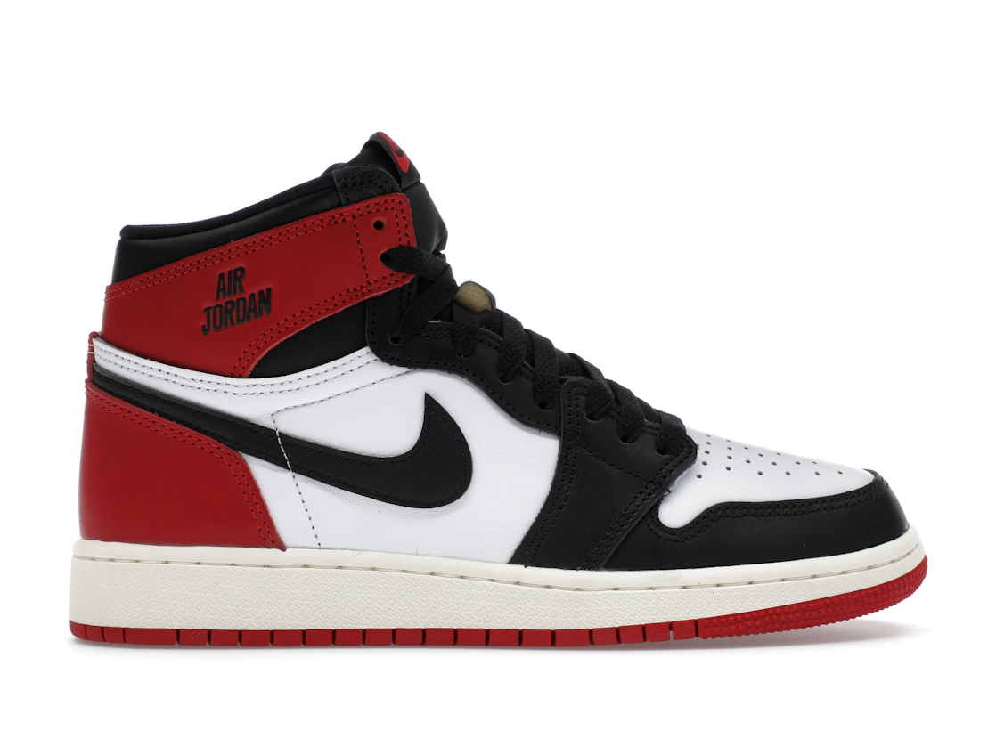 Vue 1 de Jordan 1 Retro High OG Black Toe Reimagined (GS)