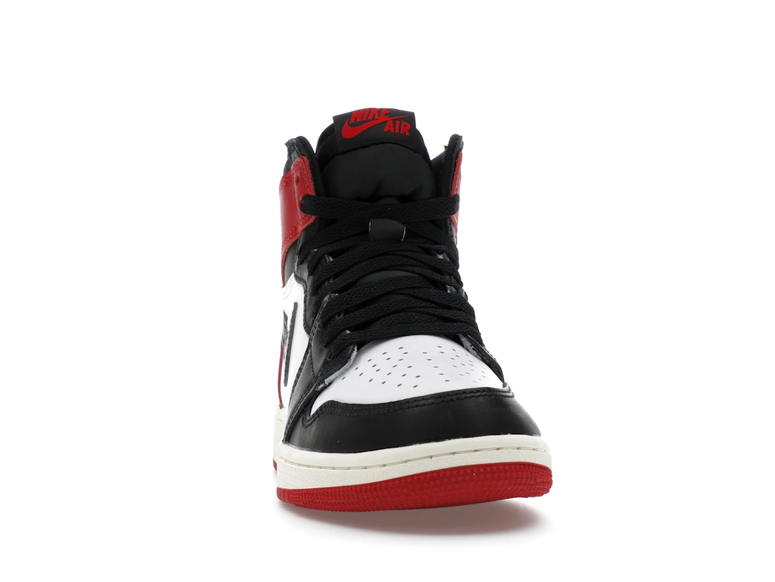Vue 9 de Jordan 1 Retro High OG Black Toe Reimagined (GS)