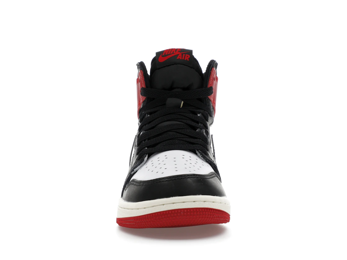 Vue 10 de Jordan 1 Retro High OG Black Toe Reimagined (GS)