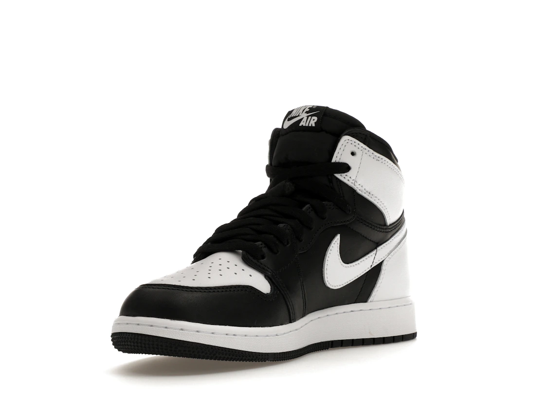 Vue 14 de Jordan 1 Retro High OG Black White (GS)