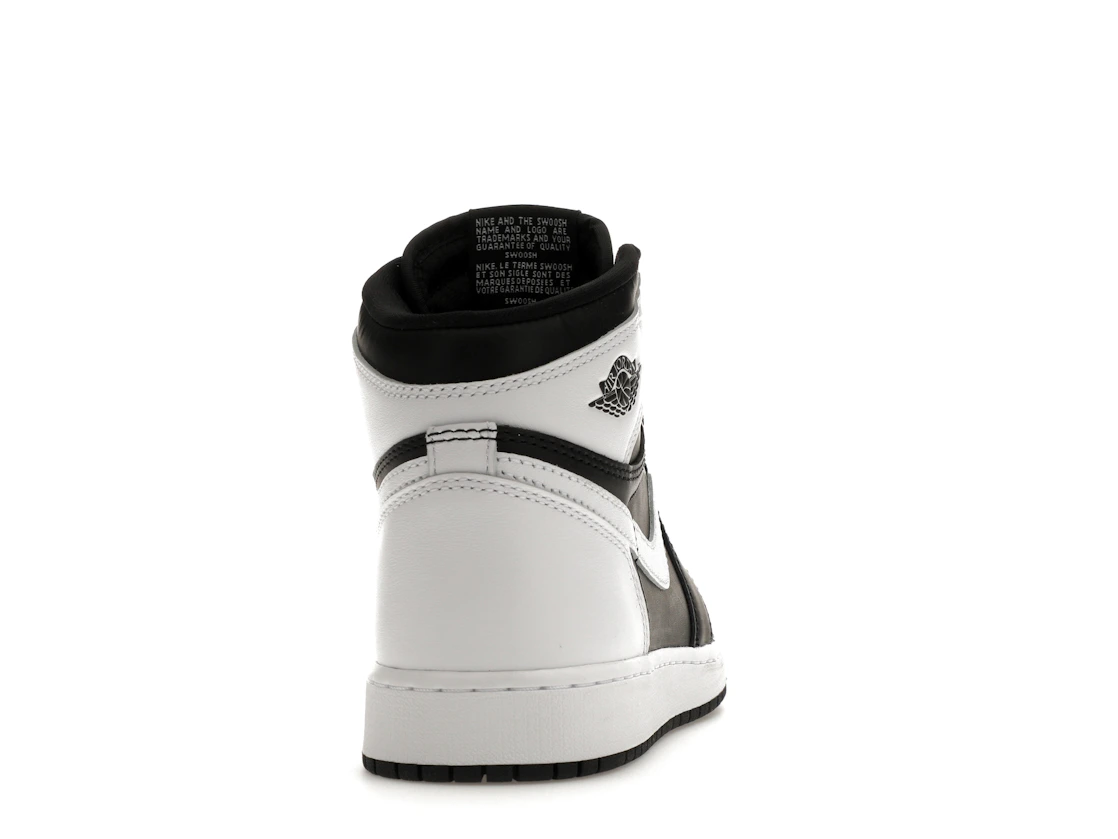 Vue 29 de Jordan 1 Retro High OG Black White (GS)