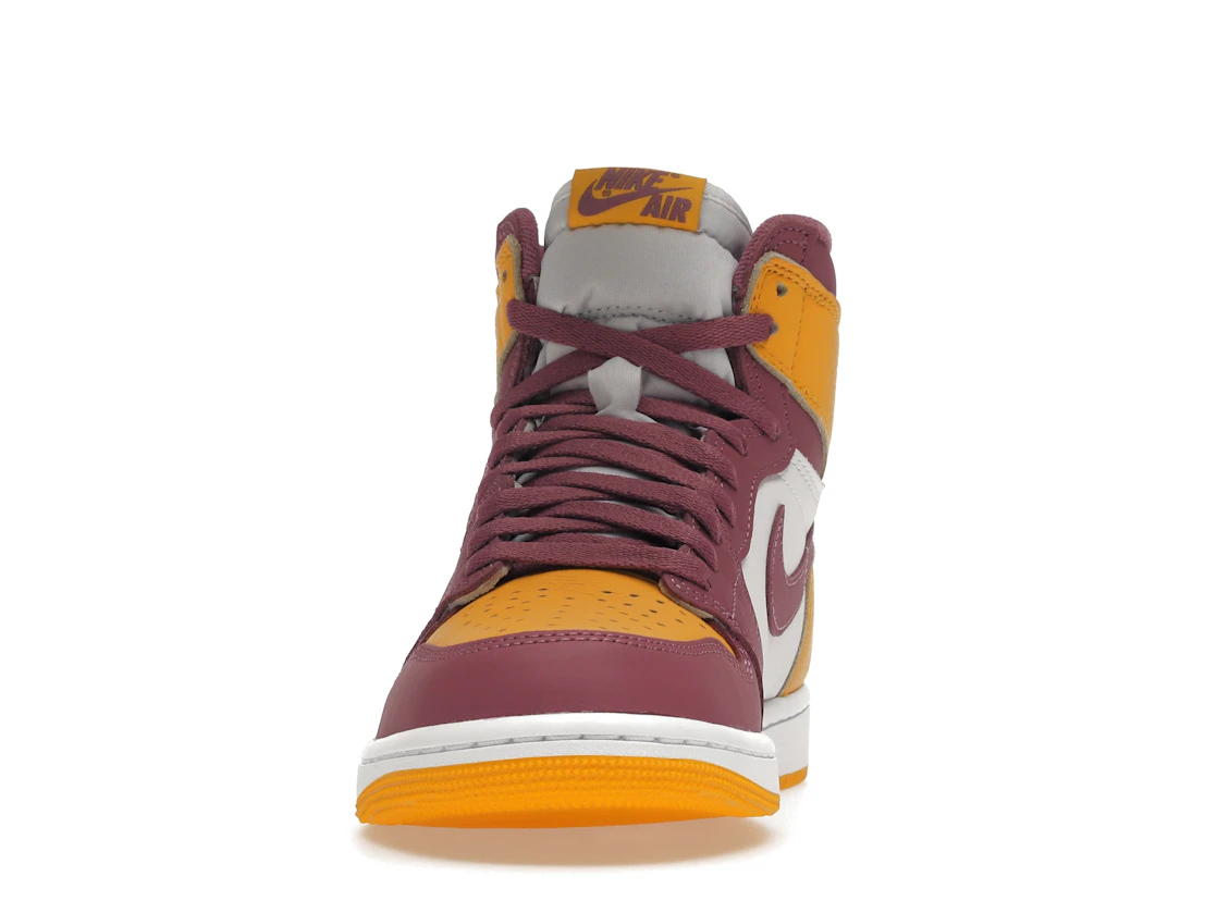 Vue 11 de Jordan 1 Retro High OG Brotherhood