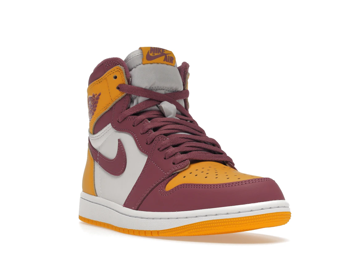 Vue 7 de Jordan 1 Retro High OG Brotherhood