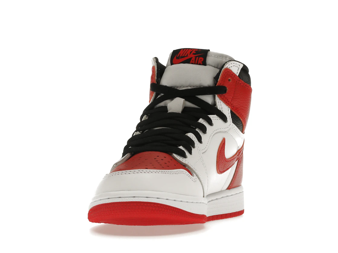 Vue 12 de Jordan 1 Retro High OG Heritage