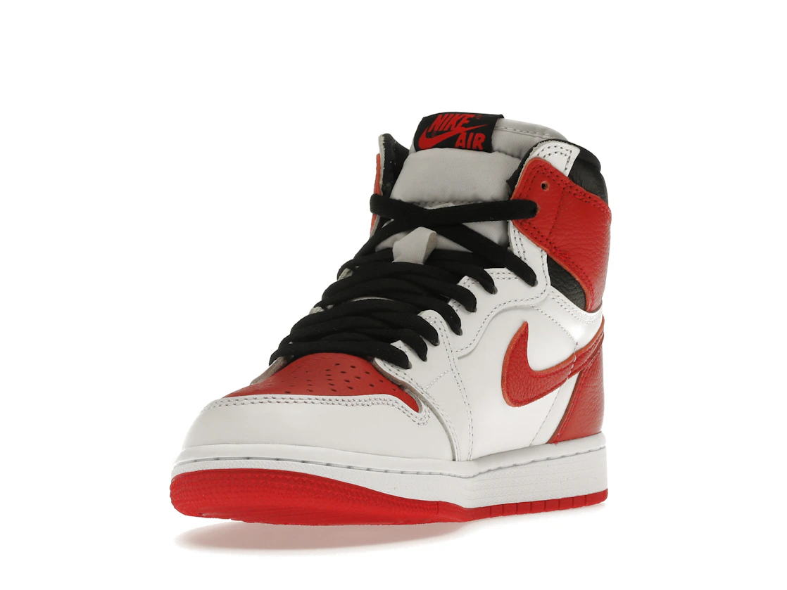 Vue 13 de Jordan 1 Retro High OG Heritage