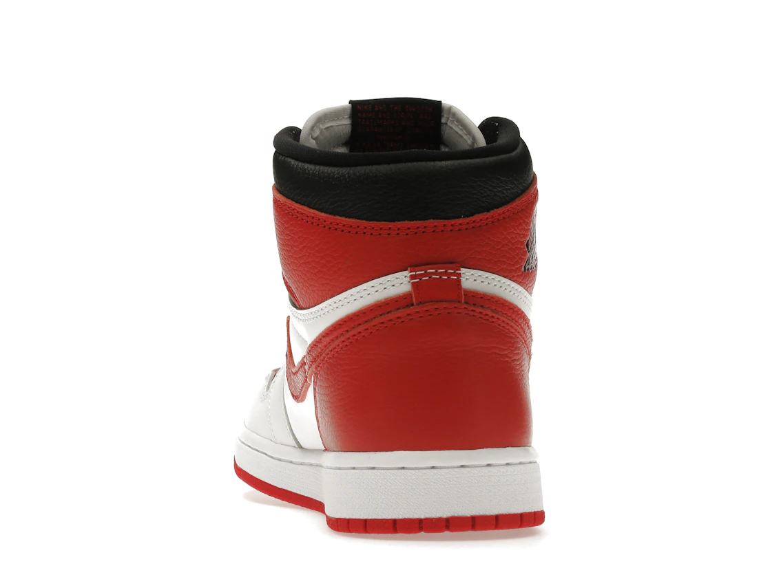 Vue 27 de Jordan 1 Retro High OG Heritage