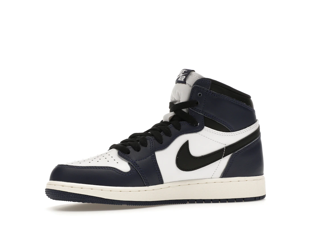 Vue 17 de Jordan 1 Retro High OG Midnight Navy (GS)