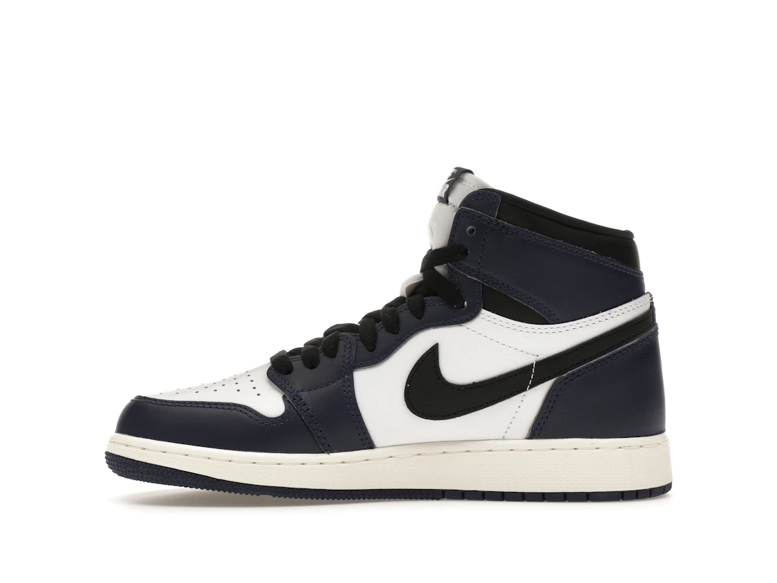 Vue 19 de Jordan 1 Retro High OG Midnight Navy (GS)