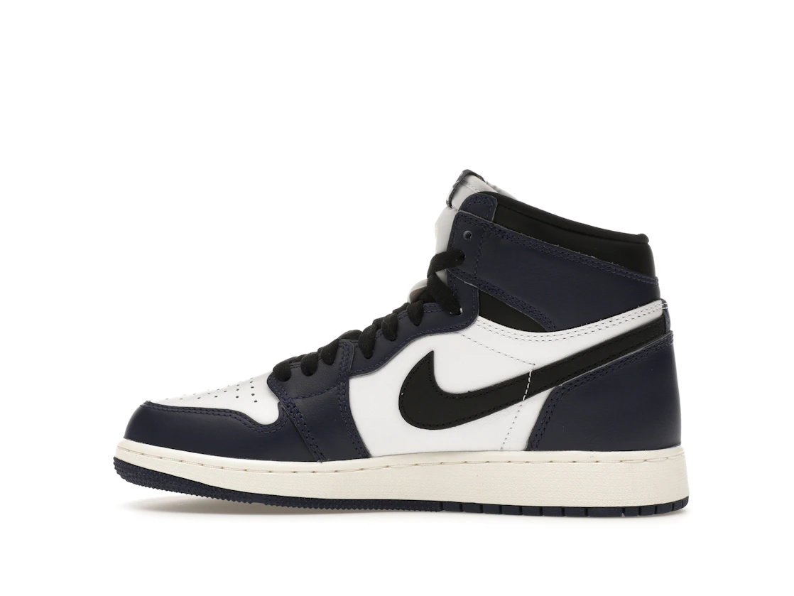 Vue 20 de Jordan 1 Retro High OG Midnight Navy (GS)