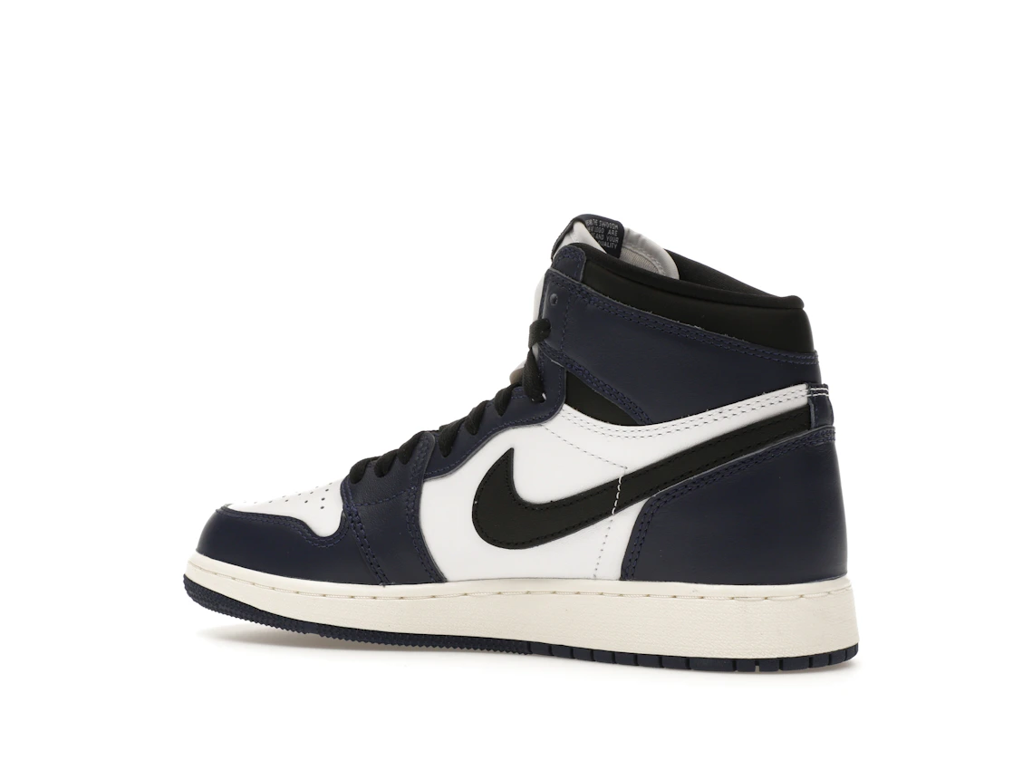 Vue 22 de Jordan 1 Retro High OG Midnight Navy (GS)